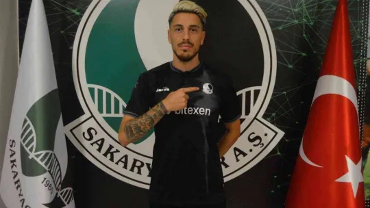 Sakaryaspor'u şampiyonluğa taşıyan oyuncu bu sene takımdan gönderildi