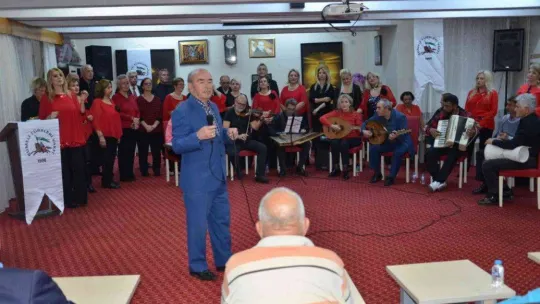 Salgın sonrası ilk konser huzurevi sakinlerine moral oldu