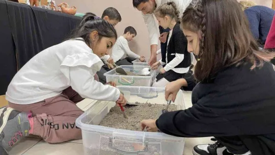 Salonda arkeolojik kazı