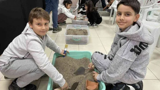 Salonda arkeolojik kazı