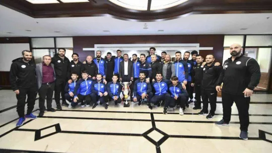 Şampiyon ASKİ Spor'dan, Başkan Yüksel Arslan'a ziyaret