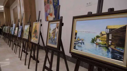 Sanatseverler Şükriye Çobanoğlu'nun resim sergisinde buluştu