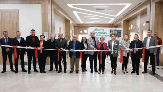 Sanatseverler Şükriye Çobanoğlu'nun resim sergisinde buluştu