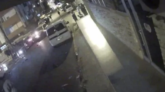 Sancaktepe'de 1'i ağır 3 kişinin yaralandığı kaza kamerada