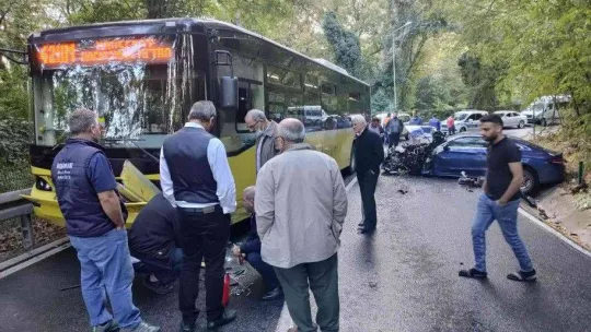 Sarıyer'de facianın eşiğinden dönüldü: İETT otobüsü ile otomobil kafa kafaya çarpıştı