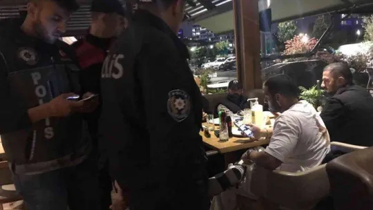 Sarıyer'de yabancı uyruklu şahıslara yönelik denetim