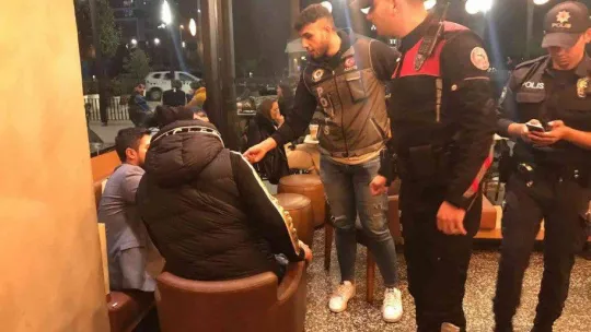 Sarıyer'de yabancı uyruklu şahıslara yönelik denetim