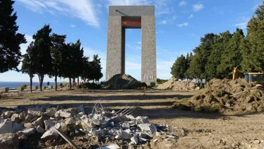 Şehitler Abidesi'nde Cumhuriyet'in 100'üncü yılı hazırlığı