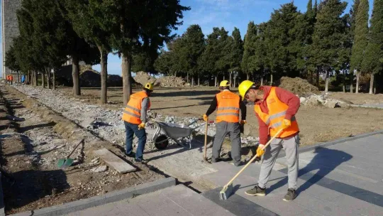 Şehitler Abidesi'nde Cumhuriyet'in 100'üncü yılı hazırlığı