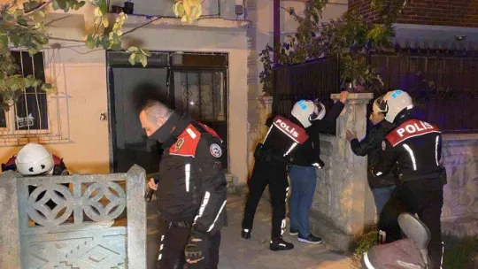 Şehrin dört bir yanındaki metruk binalara baskın