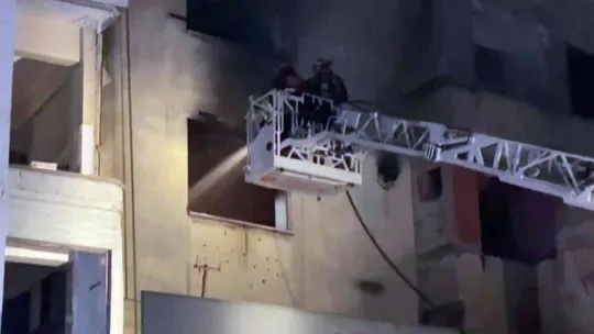 Şehrin göbeğinde korkutan yangın