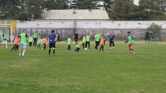 Sevgi evleri çocuklarının sevinçlerine ortak oldu