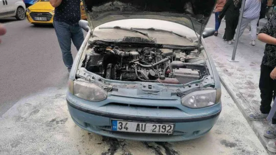 Seyir halindeki otomobilde yangın çıktı