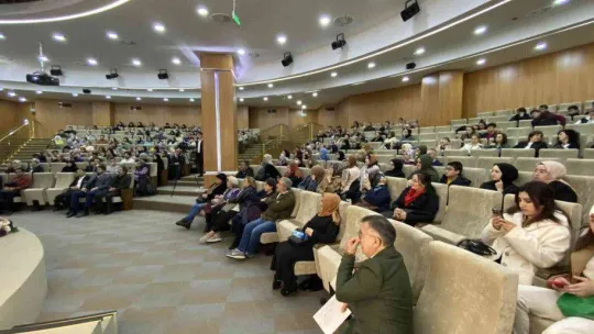 Sezai Karakoç'un şiirleri Beykoz'da 'İnci Dakikaları' sergisinde hayat buldu