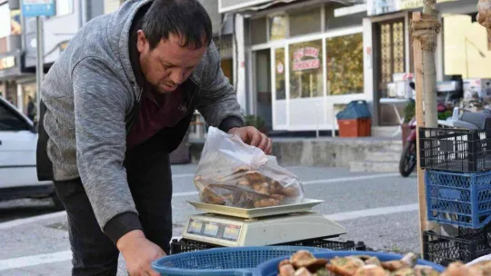 Sezonun ilk melki mantarları Sındırgı'dan