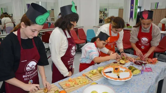 SGM öğrencileri yerli malı haftasını kutladı