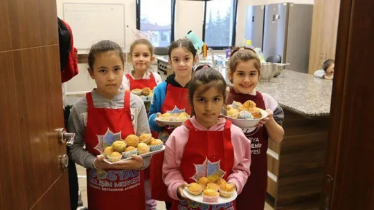 SGM öğrencileri yerli malı haftasını kutladı