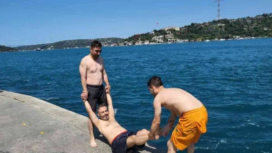 Sıcaktan bunalan İstanbullular soluğu sahillerde aldı