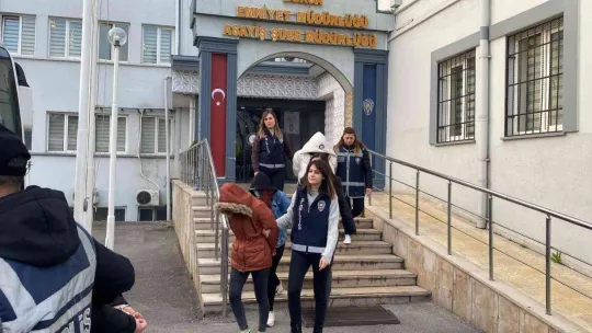 Şifreli konuşuyorlardı...Kadınlara zorla fuhuş yaptıran çete adliyeye sevk edildi