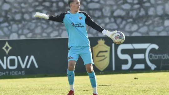 Şike iddiasıyla sözleşmeleri feshedilen 2 kaleciden açıklama