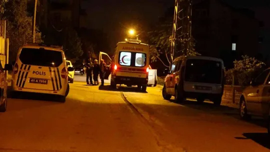 Silahla kendini eve kilitleyen şahıs 4 saatte ikna edildi