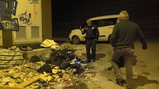 Silahla oynarken kendisini vurdu