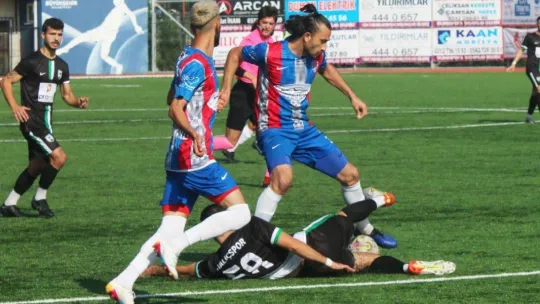 Silivrispor keyiften 4 köşe 4-0