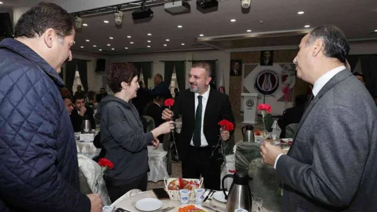 Sincan Belediye Başkanı Ercan, öğretmenlerle bir araya geldi