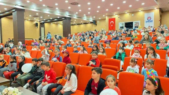 Sincan Belediyesinden ara tatilde çocuklara tiyatro gösterileri