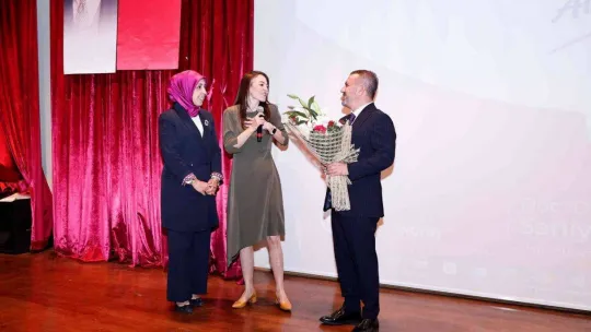 Sincan'da Akademisyen anne ile 'Kadın Kadına' rüzgarı esti