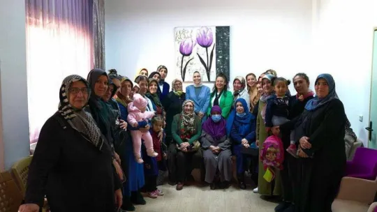 Sincanlı hanımlar ve çocuklara sürpriz ziyaret