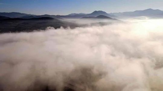Sındırgı'da Beyaz büyü kartpostallık görüntüler oluşturdu