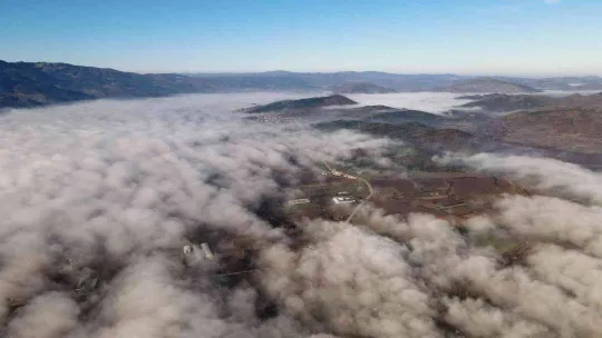 Sındırgı'da Beyaz büyü kartpostallık görüntüler oluşturdu