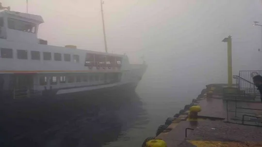 Sis Adalar'ı esir aldı