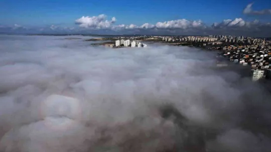 Sis bulutları Başakşehir ve Sazlıdere gölü çevresinde kartpostallık kareler oluşturdu