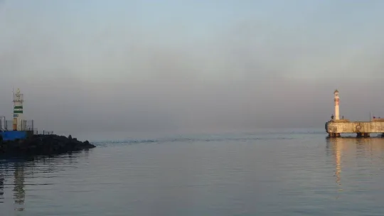 Sis nedeniyle kapanan Çanakkale Boğazı, transit gemi geçişlerine açıldı