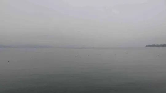 Sisin etkisini yitirmesiyle Çanakkale Boğazı transit gemi geçişlerine açıldı