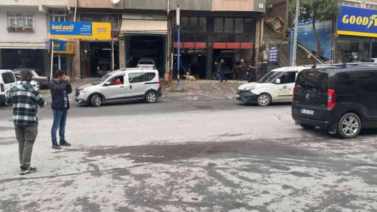 Şişli'de motosikletteki 2 kişiye silahlı saldırı: Olay anı kameraya yansıdı