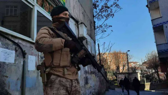 Şişli'de yılbaşı öncesi dev asayiş uygulaması