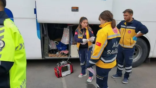 Şoför, otobüsün bagajında ölü bulundu