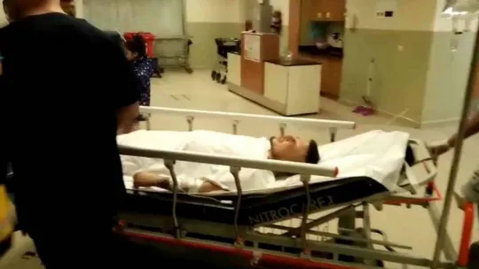 Sokakta yürürken silahlı saldırıda yaralandı