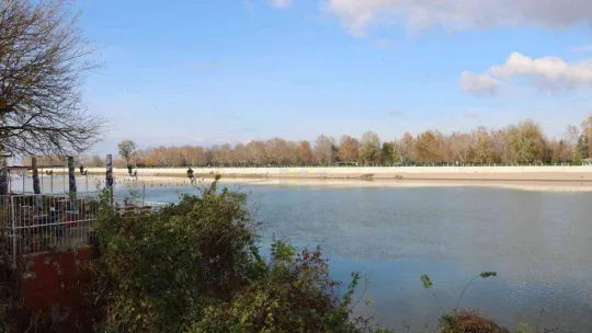Son yılların en kurak dönemini yaşayan Edirne'de, yağışlar nehirlere can suyu oldu, debiler arttı