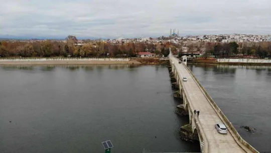 Son yılların en kurak dönemini yaşayan Edirne'de, yağışlar nehirlere can suyu oldu, debiler arttı
