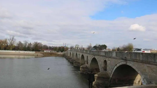 Son yılların en kurak dönemini yaşayan Edirne'de, yağışlar nehirlere can suyu oldu, debiler arttı