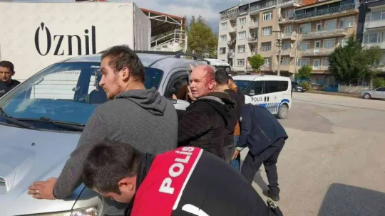 Sopalı, baltalı ve silahlı alacak verecek kavgası kamerada