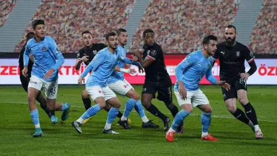 Spor Toto 1. Lig: Pendikspor: 0 - Manisa FK: 0