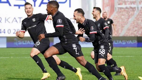 Spor Toto 1. Lig: Pendikspor: 3 - Bodrumspor: 0