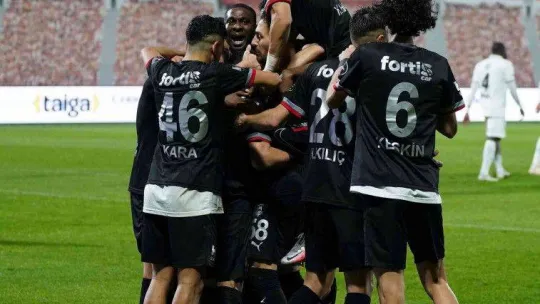 Spor Toto 1. Lig: Pendikspor: 3 - Sakaryaspor: 1