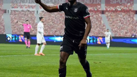 Spor Toto 1. Lig: Pendikspor: 3 - Sakaryaspor: 1