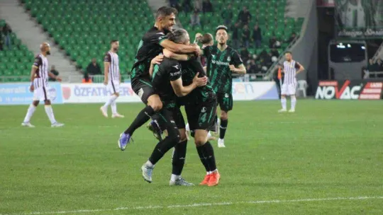 Spor Toto 1. Lig: Sakaryaspor: 4 - Bandırmaspor: 2